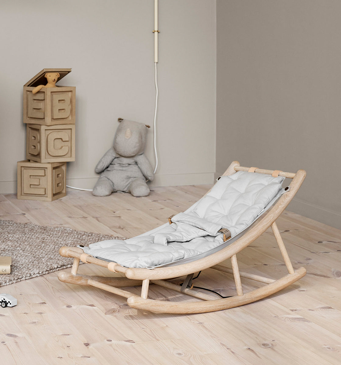 Levo oak baby bouncer discount
