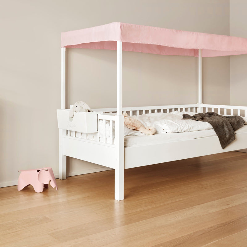 Isle of dogs bed canopy piquée white