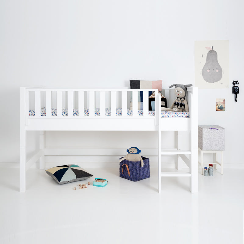 Sanders bed mid-high bed with straight ladder Fanny 90x200 cm