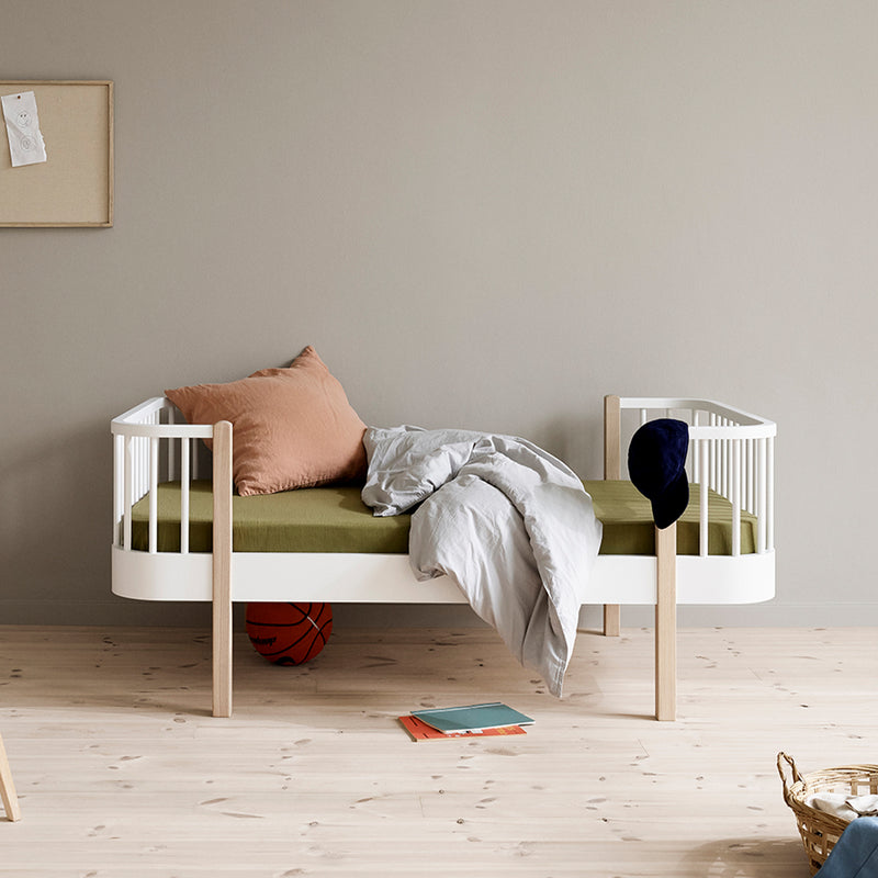 Oliver Furniture Wood Original junior and children's bed white/oak 90x160 cm