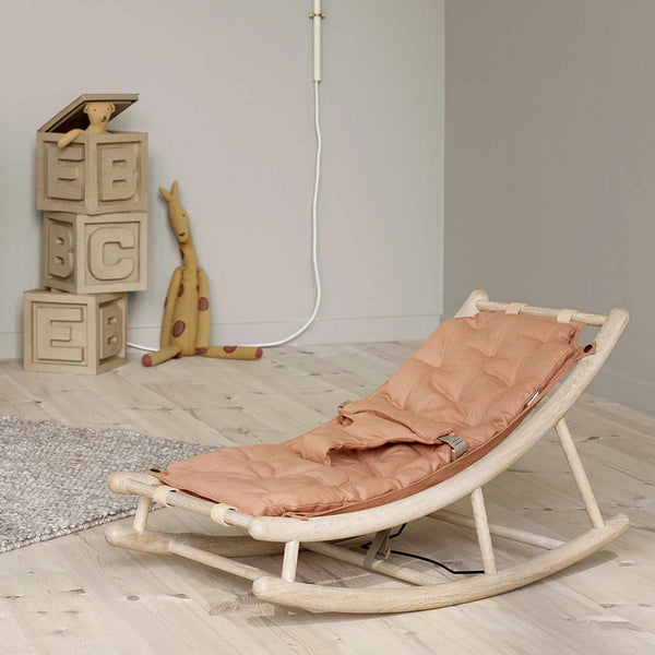 Oliver Furniture Wood Baby- und Kleinkindwippe Eiche/Karamell